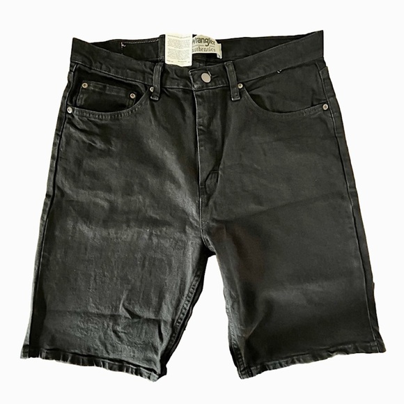 NWT Wrangler Authentics Men's Classic Jean Short in Black Size 32 - Picture 6 of 9